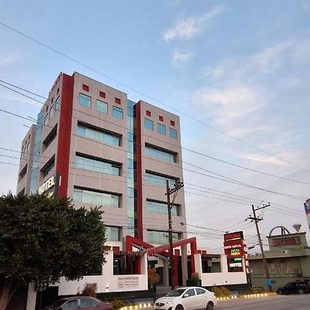 Hotel You Koso Tijuana Bagian luar foto