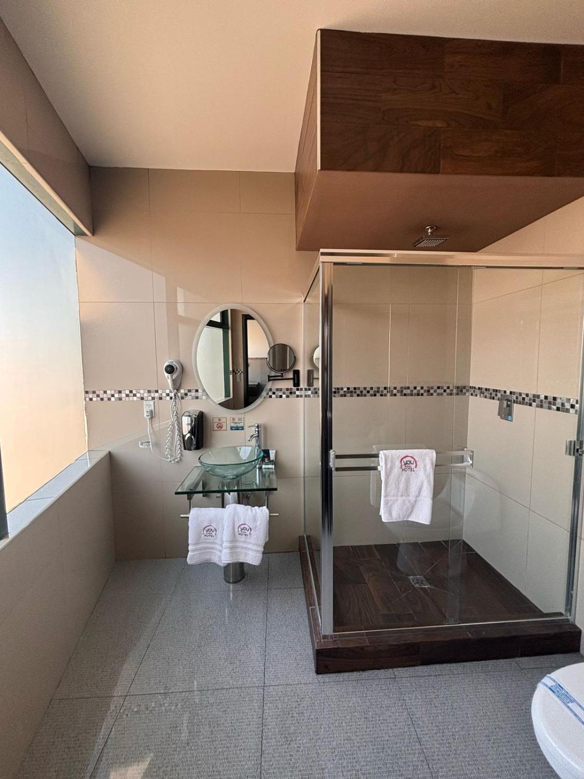 Hotel You Koso Tijuana Bagian luar foto